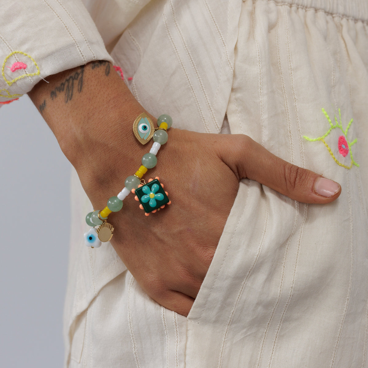 Beaded Charm Bracelet HYB5