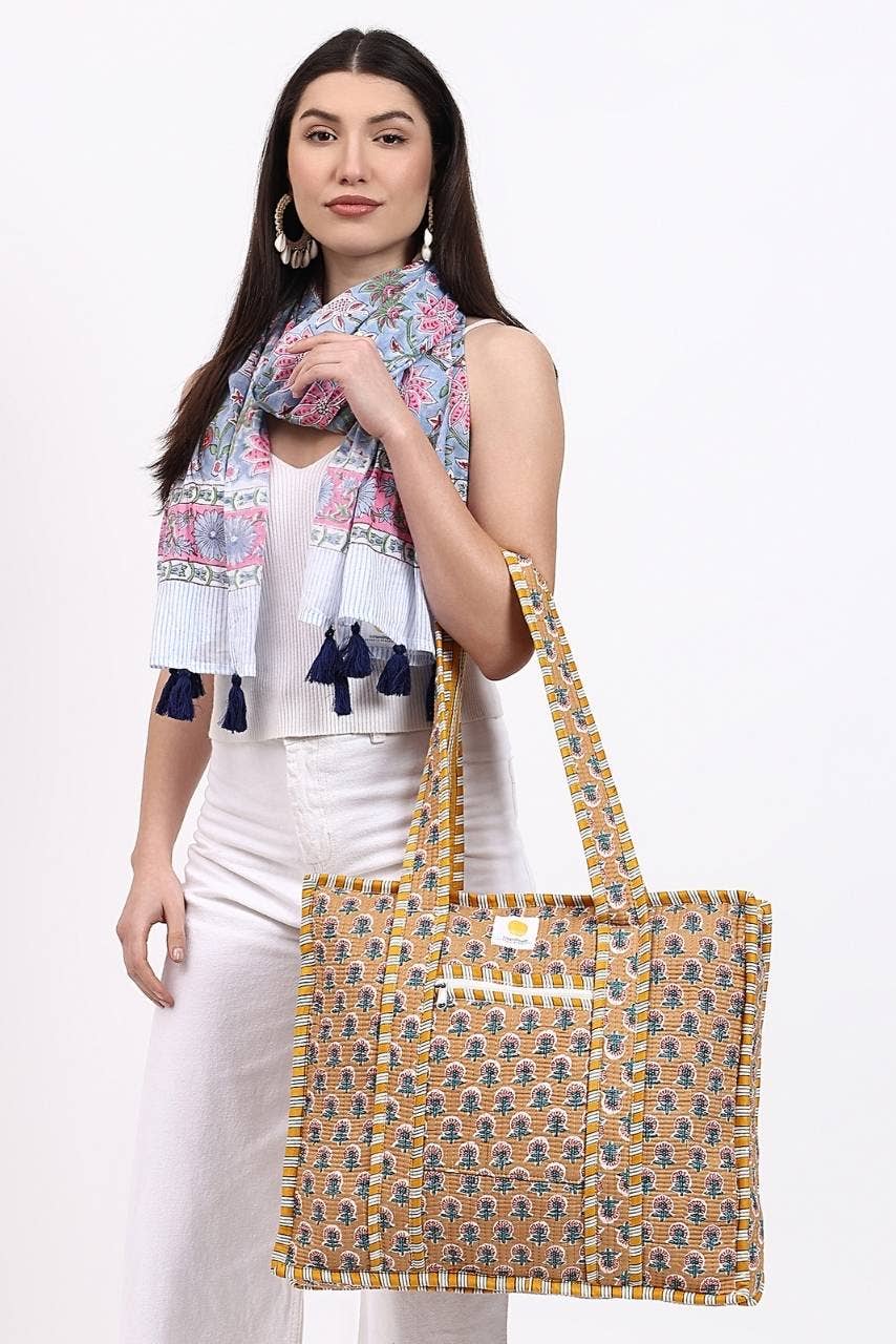 Cotton Tote Bag With Zip - Beige Floral